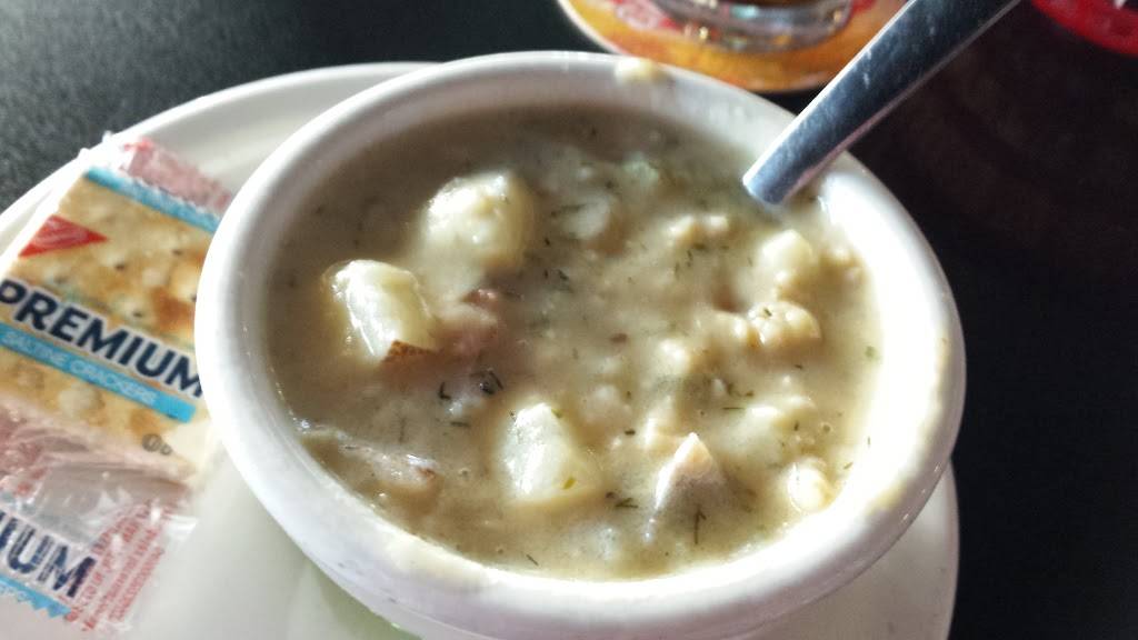 Clubhouse Grill | restaurant | 4809 Evergreen Way, Everett, WA 98203, USA | 4253030290 OR +1 425-303-0290