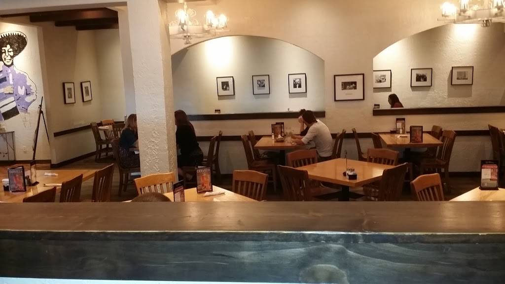 El Chico | restaurant | 100 TX-332, Lake Jackson, TX 77566, USA | 9792974002 OR +1 979-297-4002