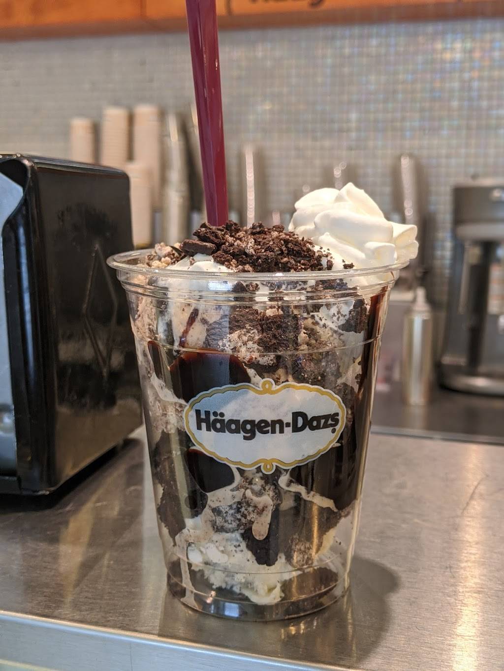 Häagen-Dazs® | restaurant | 109 7th Ave, Brooklyn, NY 11215, USA | 7183988004 OR +1 718-398-8004