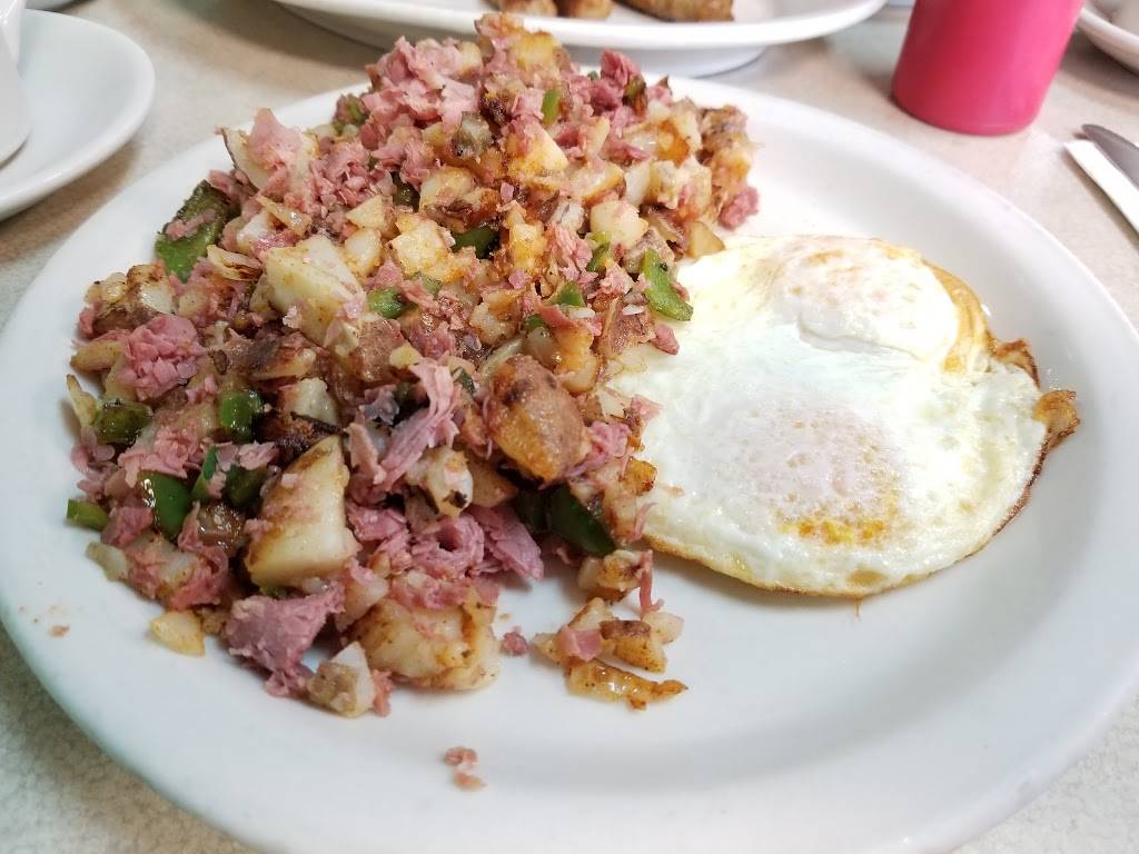 Claudettes Cafe & Deli | restaurant | 26485 Center Ridge Rd, Westlake, OH 44145, USA | 4408991029 OR +1 440-899-1029