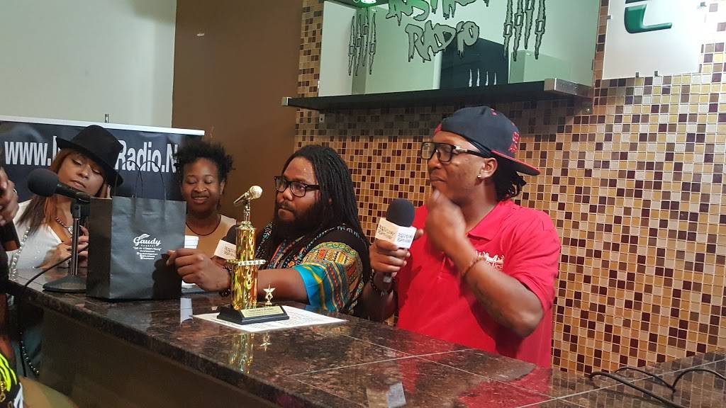 GME Sports Lounge & Grill | restaurant | 899 M.L.K. Jr Dr SW, Atlanta, GA 30314, USA | 6783049660 OR +1 678-304-9660