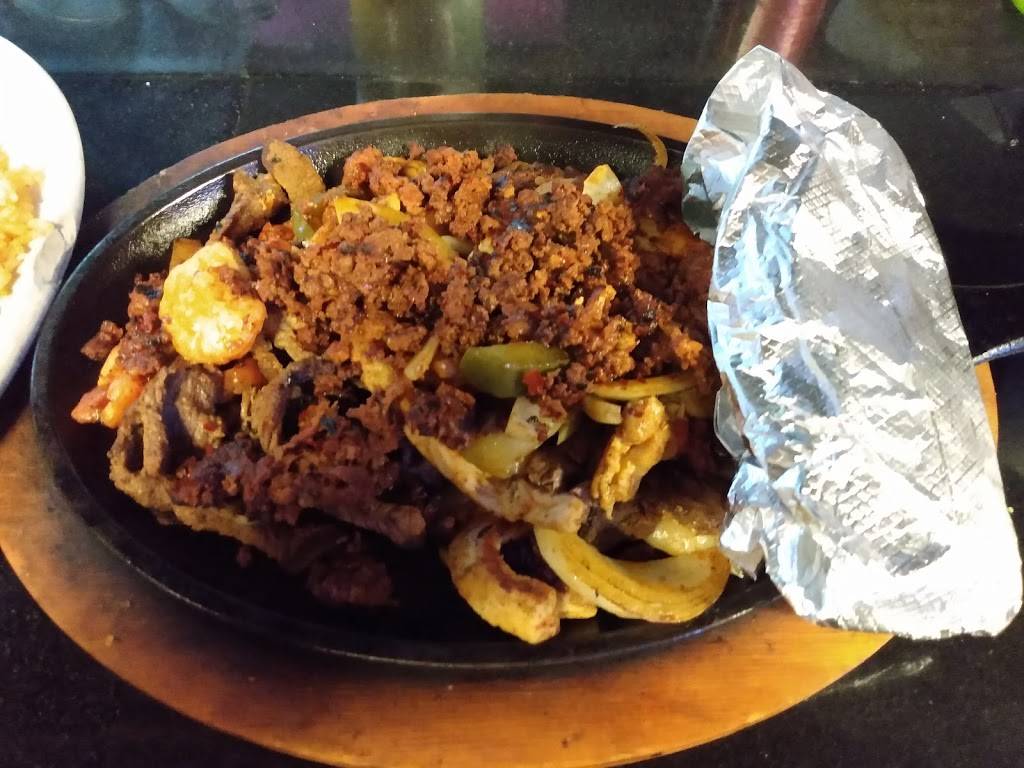 Los Parrilleros | restaurant | 939 Brookway Blvd, Brookhaven, MS 39601, USA | 6019902151 OR +1 601-990-2151