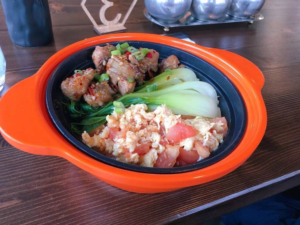 Six Pack Foods Company 六福堂 | restaurant | 5000 University Way NE suite a, Seattle, WA 98105, USA | 2066952883 OR +1 206-695-2883