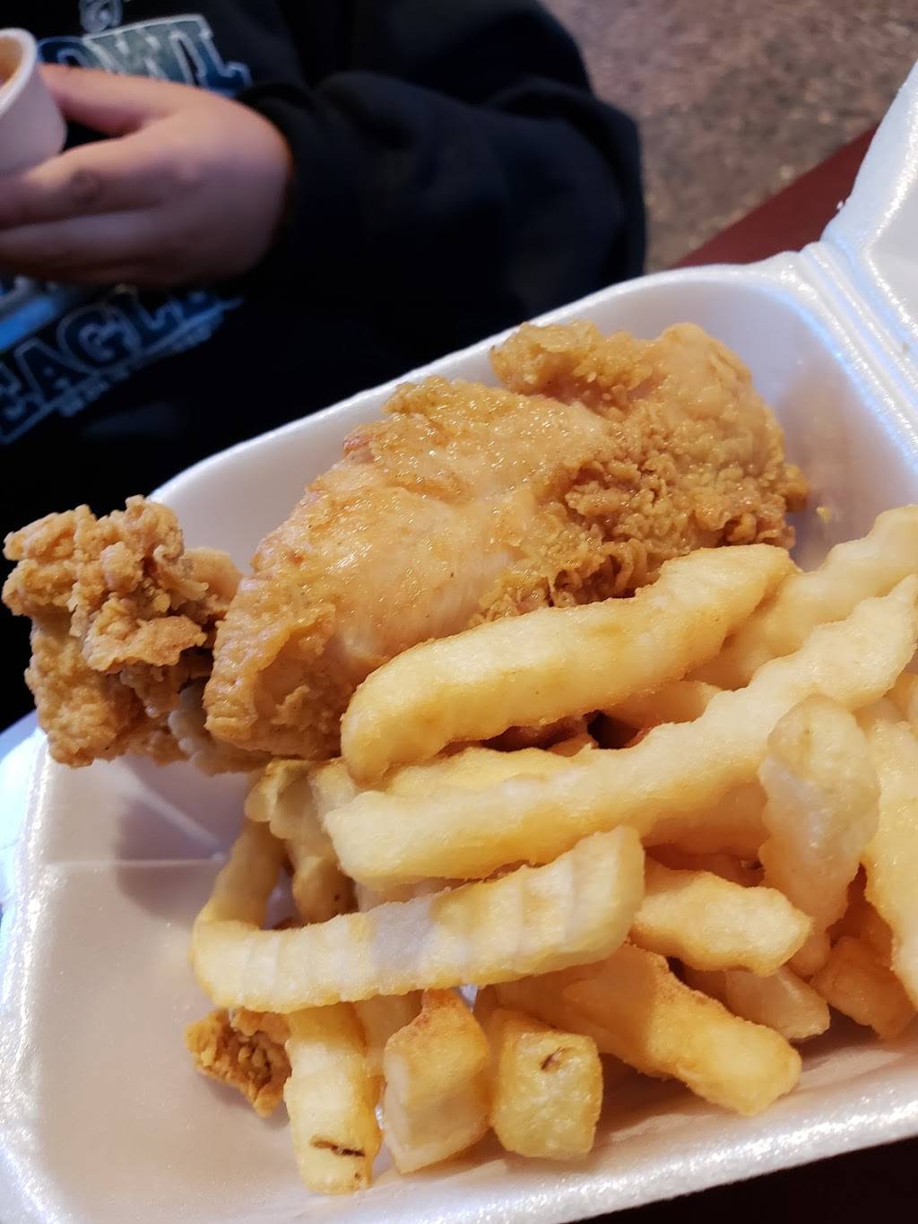 Raising Canes Chicken Fingers | meal takeaway | 18200 Cottonwood Dr, Parker, CO 80138, USA | 3038411207 OR +1 303-841-1207