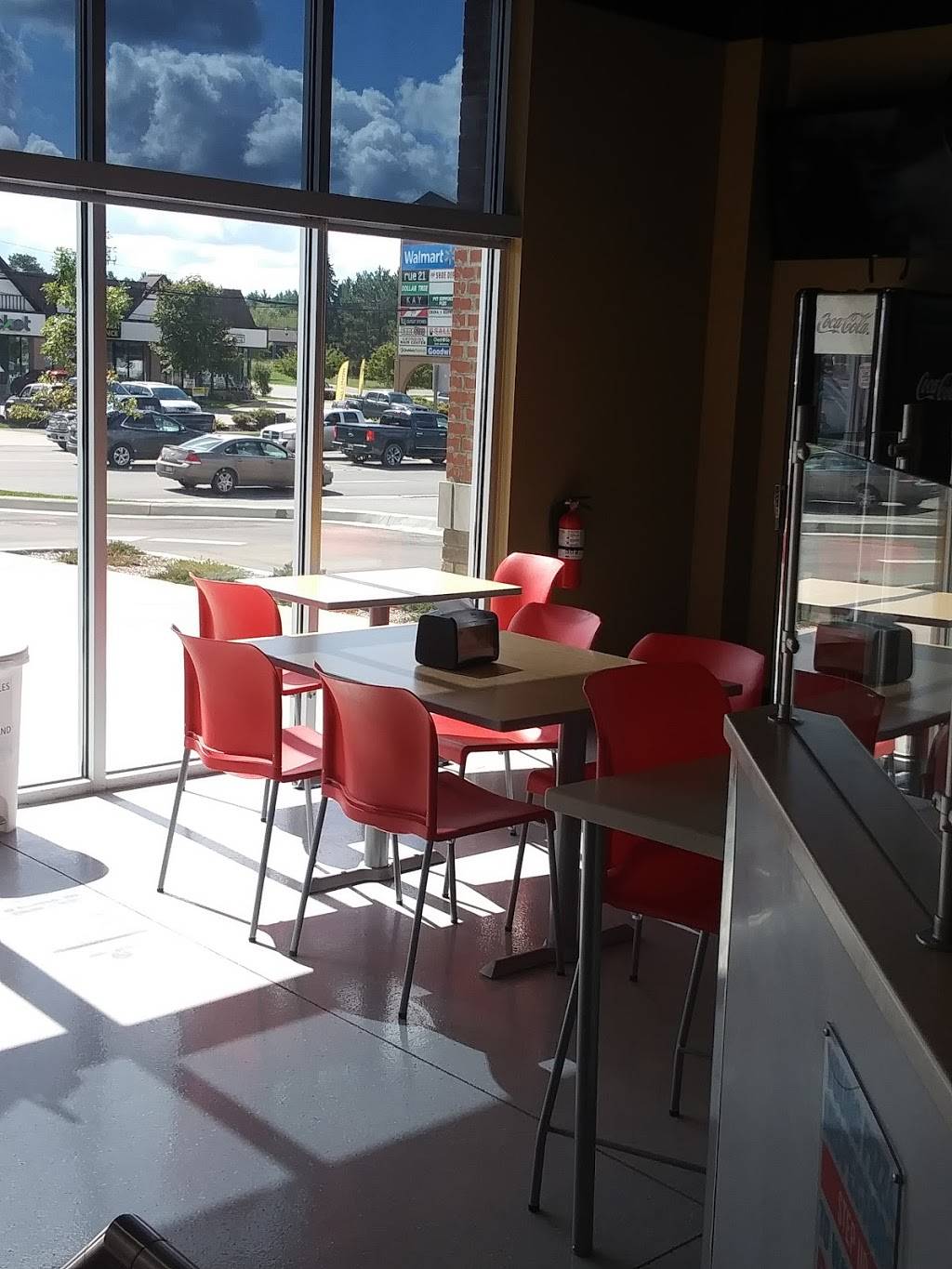 Dominos Pizza | meal delivery | 1060 W Main St, Gaylord, MI 49735, USA | 9894022400 OR +1 989-402-2400