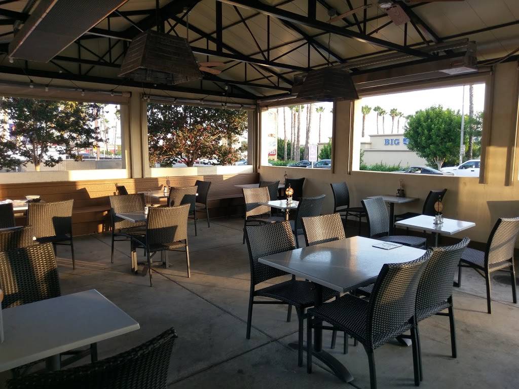 Corner Bakery Cafe | bakery | 13515 Whittier Blvd, Whittier, CA 90605, USA | 5626930985 OR +1 562-693-0985