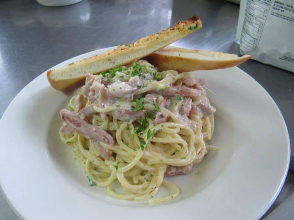 Cantine Du Chef | restaurant | 572 Rang Saint-Amable, Saint-Barnabé-Sud, QC J0H 1G0, Canada | 4507922249 OR +1 450-792-2249