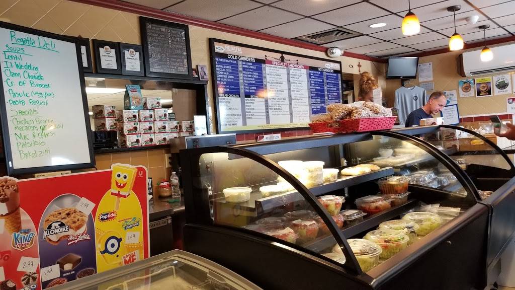 Regatta Deli | restaurant | 28 Lake Ave, Worcester, MA 01604, USA | 5087566916 OR +1 508-756-6916