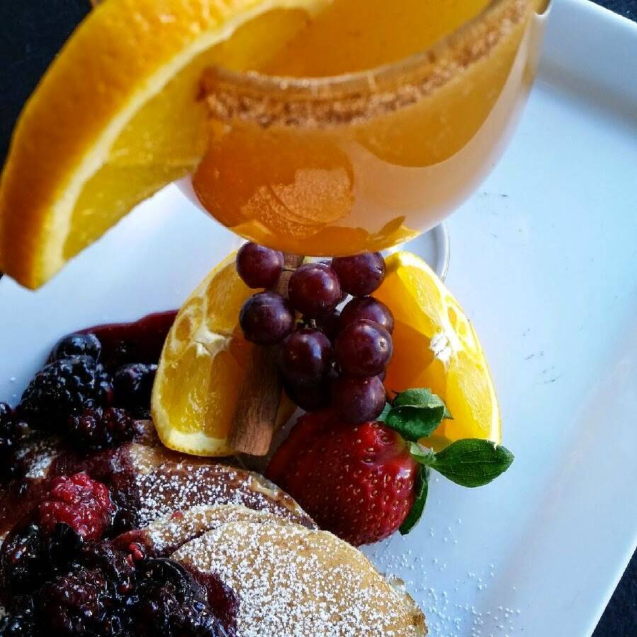 ZAZ Restaurant | restaurant | 1238 River St, Hyde Park, MA 02136, USA | 6172763729 OR +1 617-276-3729