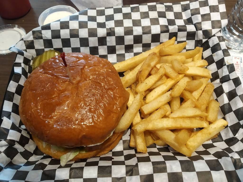 Long Wongs Of Laveen | meal takeaway | 6260 S 35th Ave, Phoenix, AZ 85041, USA | 6022683350 OR +1 602-268-3350