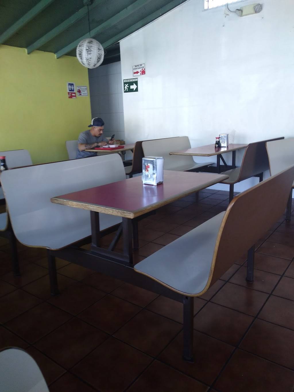 La Cochinita Restaurant | restaurant | Av. Gregorio Torres Quintero 2296-A, Los Maestros, Maestros, 22840 Ensenada, B.C., Mexico | 016461779974 OR +52 646 177 9974