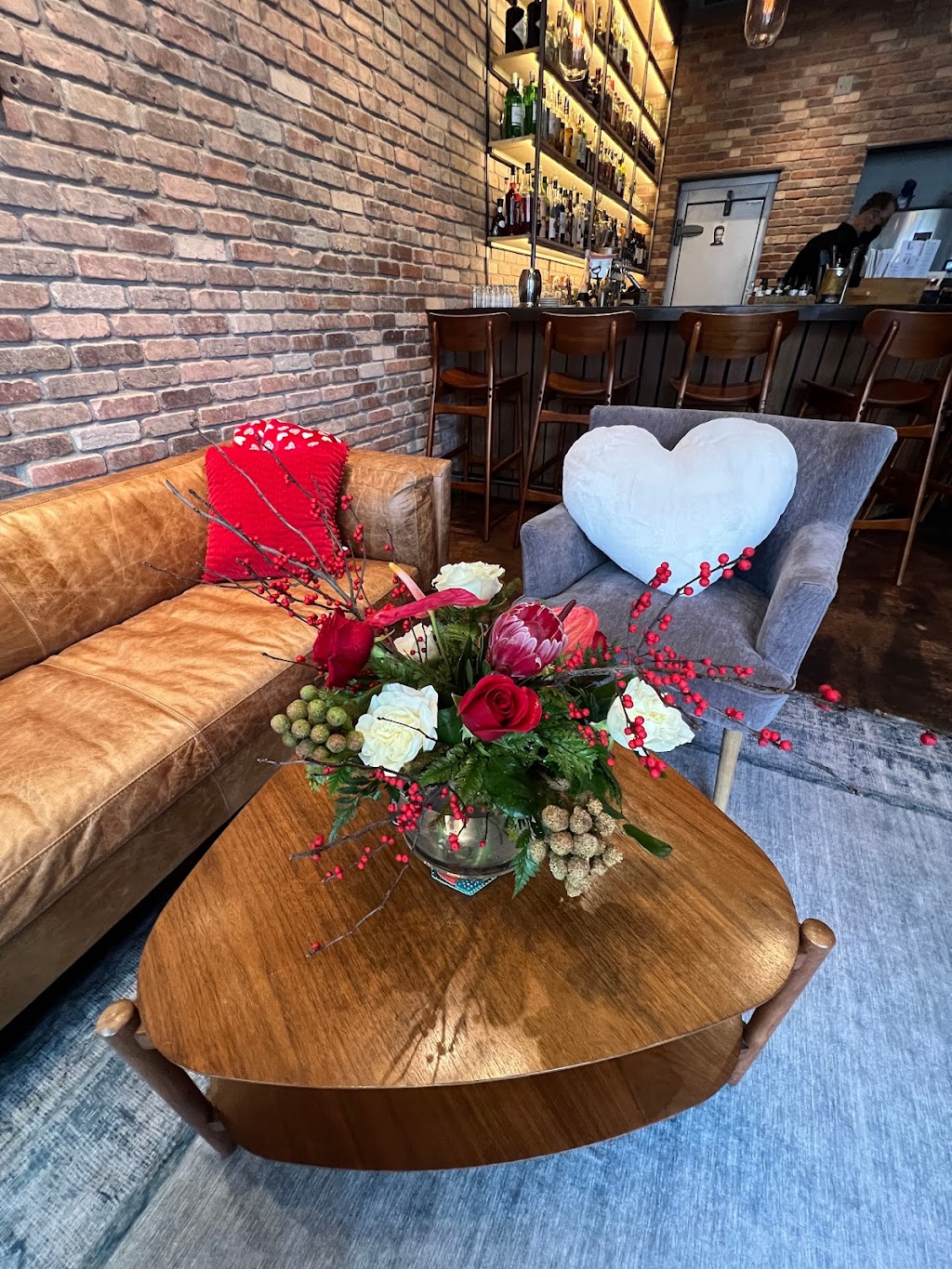 EAT Bistro and Drinks | restaurant | 316 Main St, New Castle, CO 81647, USA | 9709847330 OR +1 970-984-7330