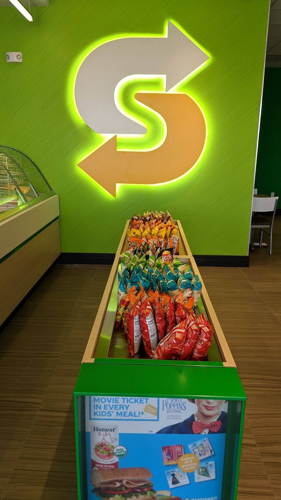 Subway | meal takeaway | 19021 Darrington Rd Bldg G, Suite 701, Eastlake Crossing, Horizon City, TX 79928, USA | 9158526720 OR +1 915-852-6720