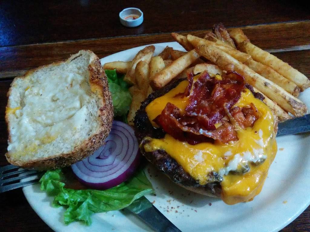 The Richmond Arms Pub | restaurant | 5920 Richmond Ave, Houston, TX 77057, USA | 7137847722 OR +1 713-784-7722