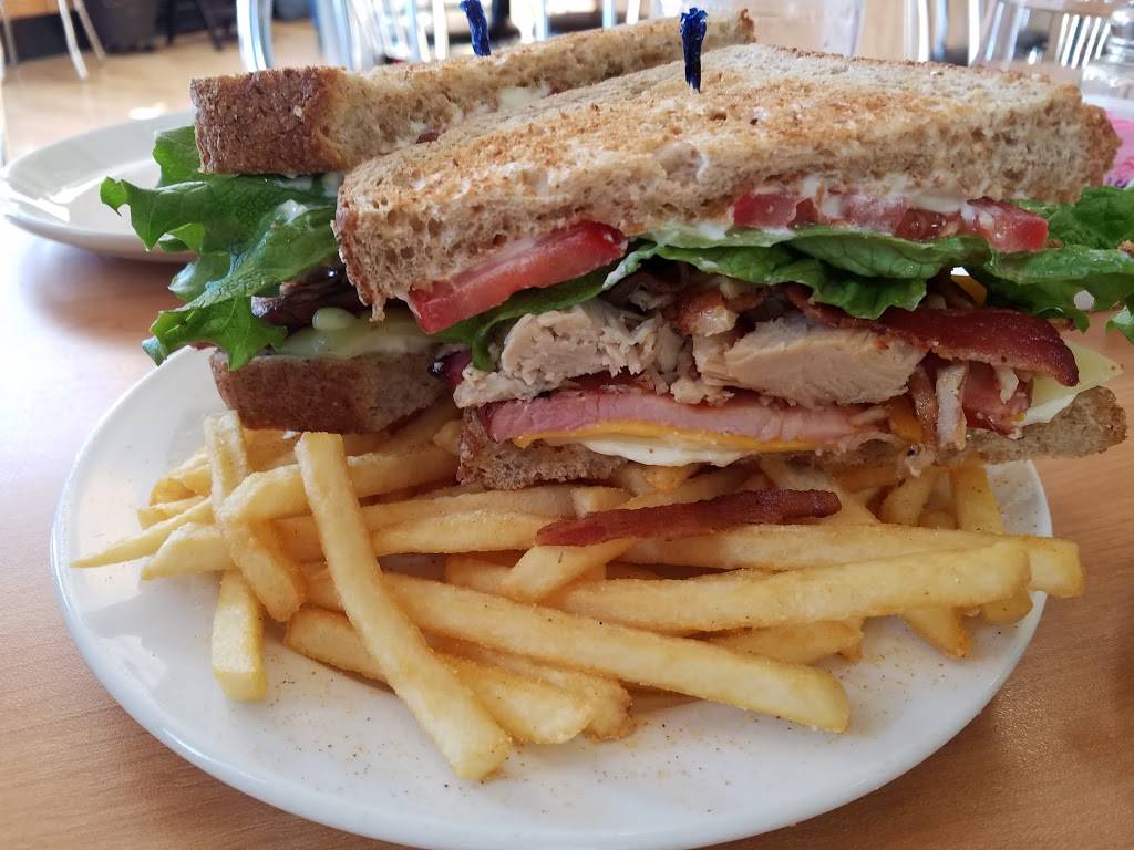 Roz’s Diner | restaurant | 3995 E Rosebush Rd, Rosebush, MI 48878, USA | 9894338080 OR +1 989-433-8080