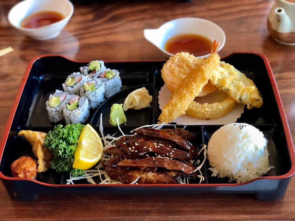 Murasaki | restaurant | 12158 Fairfax Towne Center, Fairfax, VA 22033, USA | 5715296765 OR +1 571-529-6765