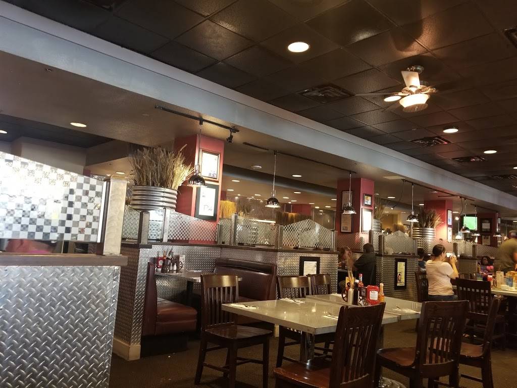 Hash House A Go Go | restaurant | 1 S Main St, Las Vegas, NV 89101, USA | 7023844646 OR +1 702-384-4646