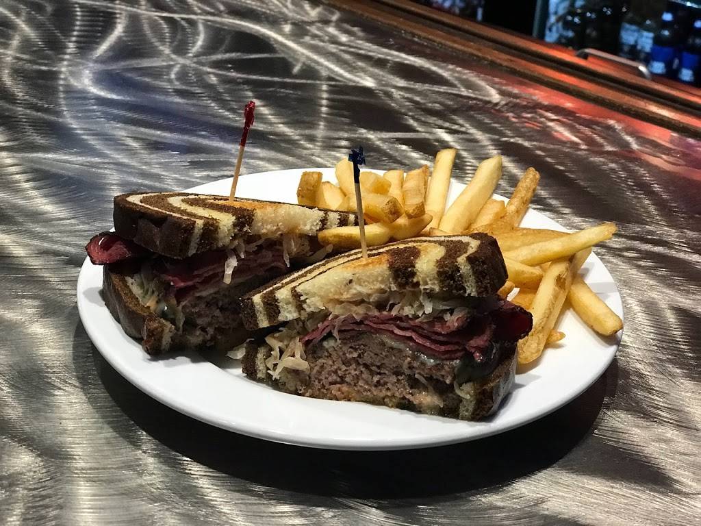 The Porters Pub | restaurant | 121 S School St, Lodi, CA 95240, USA | 2094007147 OR +1 209-400-7147