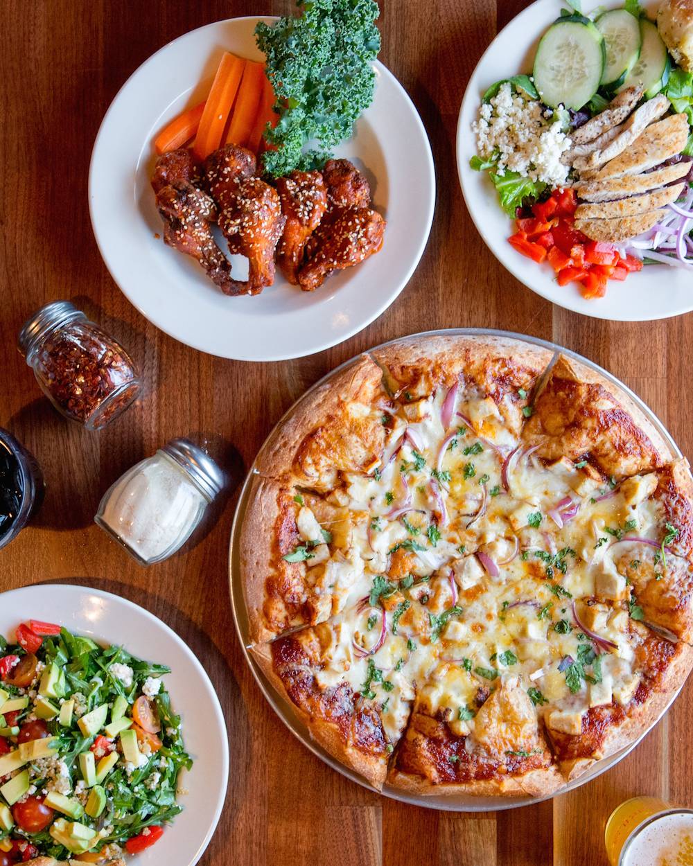 Oggis Sports | Brewhouse | Pizza | restaurant | 6681 W Beardsley Rd, Glendale, AZ 85308, USA | 6235668080 OR +1 623-566-8080