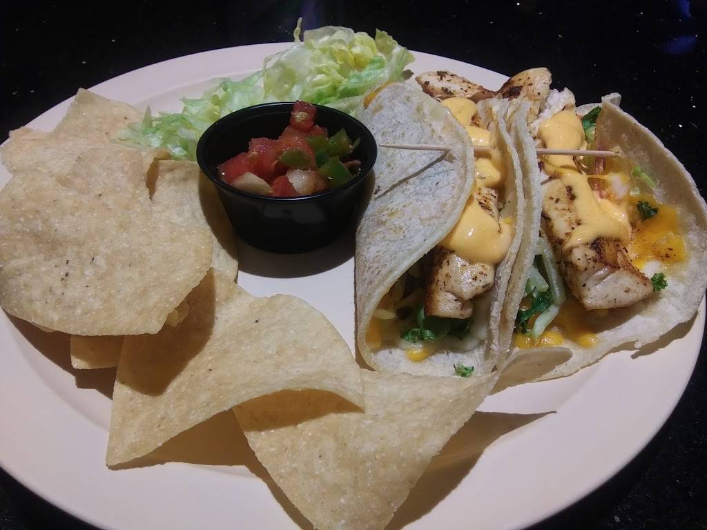 Windward Bar & Grille | restaurant | 282 Windward Passage, Clearwater, FL 33767, USA | 7274425900 OR +1 727-442-5900