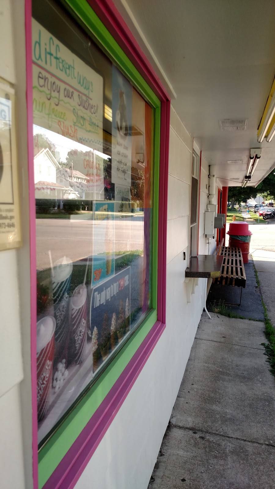 Meusels Dairy Delite | restaurant | 118 E 7th St, Dixon, IL 61021, USA | 8152840912 OR +1 815-284-0912