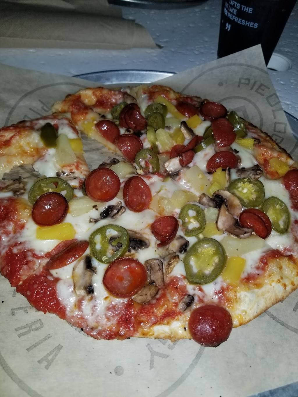 Pieology Pizzeria Fig Garden, Fresno, CA | restaurant | 5068 N Palm Ave, Fresno, CA 93704, USA | 5592252546 OR +1 559-225-2546