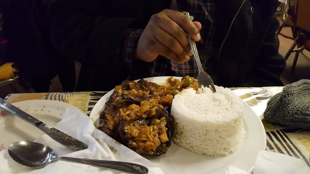 Yassa African Restaurant | restaurant | 3511 S King Dr, Chicago, IL 60653, USA | 7734885599 OR +1 773-488-5599