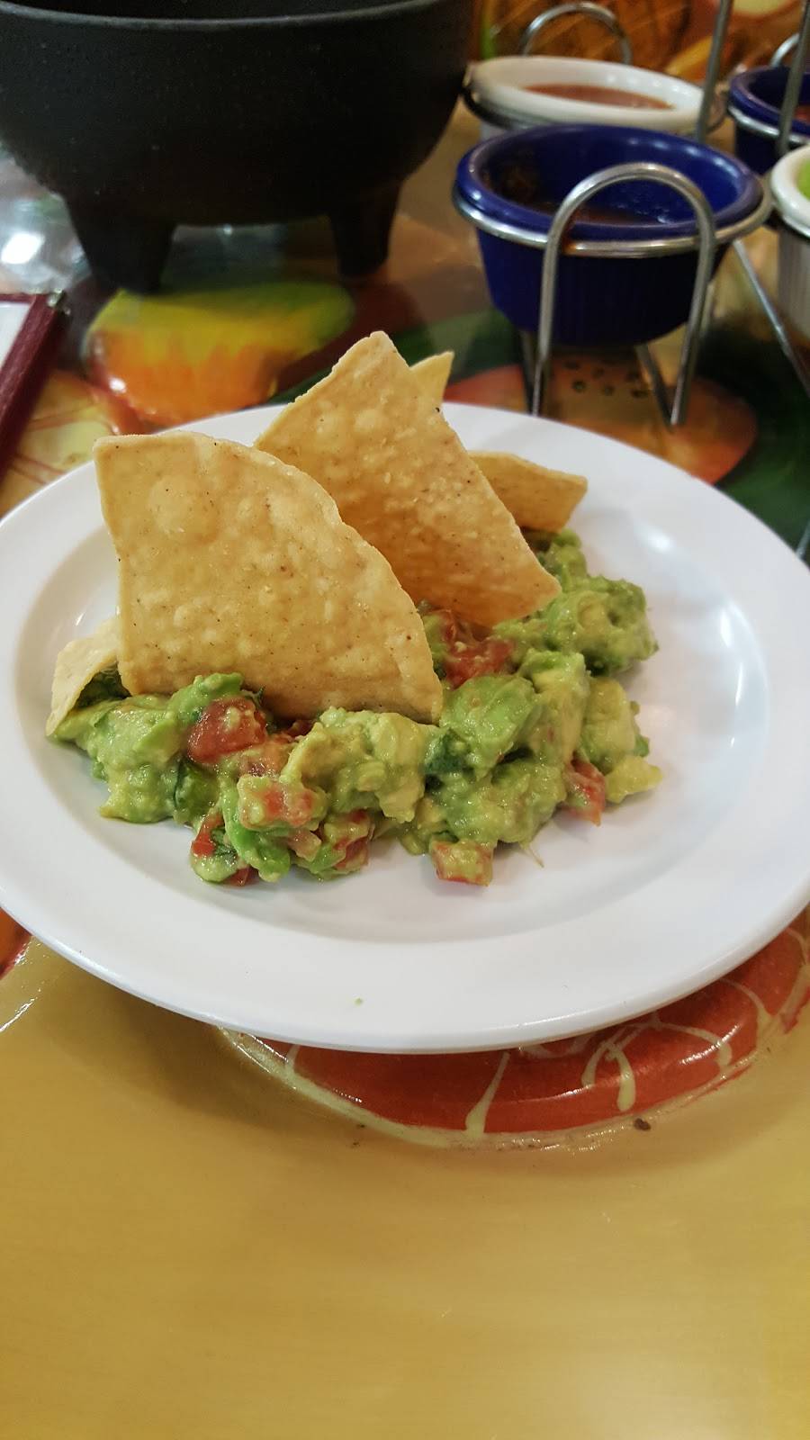 Tacos Mariscos Sinaloa Phoenix | restaurant | 2808 W McDowell Rd, Phoenix, AZ 85009, USA | 6022693288 OR +1 602-269-3288