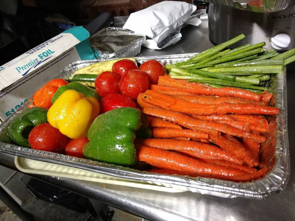 Moes Tavern | restaurant | 2937 N Milwaukee Ave, Chicago, IL 60618, USA | 7732272937 OR +1 773-227-2937