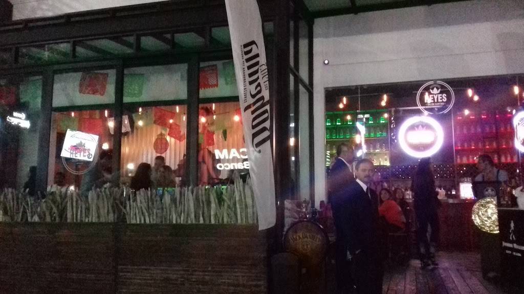 Reyes Salón Cantina | restaurant | Blvd. Agua Caliente 4501 Local B4, Aviacion, 22014 Tijuana, B.C., Mexico | 013334991859 OR +52 33 3499 1859