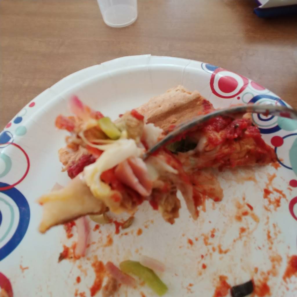 Little Italys Pizza | restaurant | 502 N Walnut St, Mt Carmel, IL 62863, USA | 6182624121 OR +1 618-262-4121