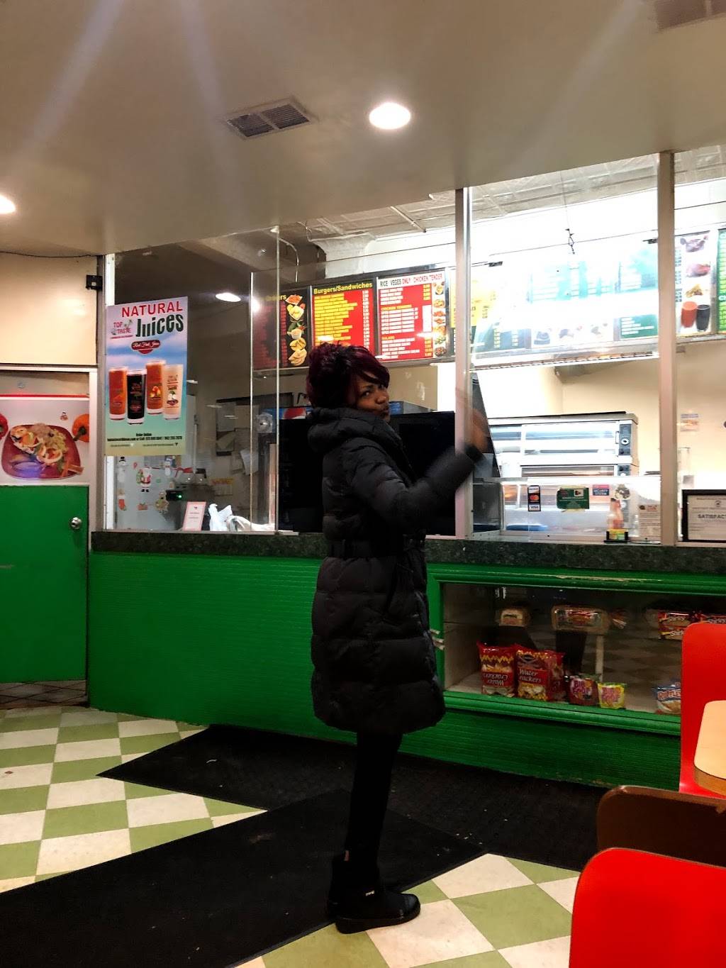 Top Taste Jamaican Restaurant | restaurant | 559 Chancellor Ave, Irvington, NJ 07111, USA | 9738496047 OR +1 973-849-6047