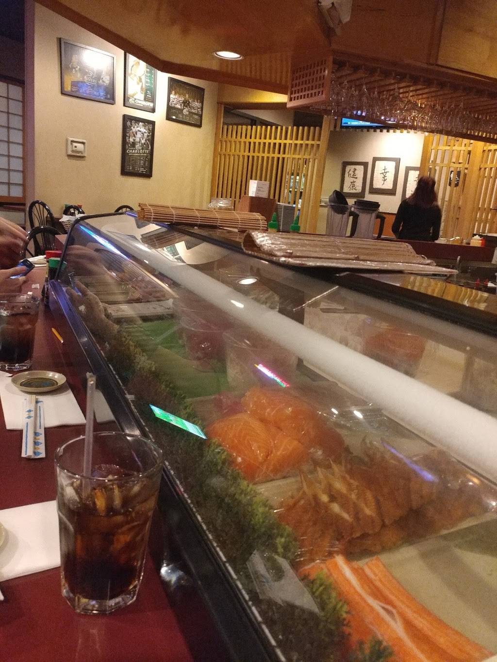 Kabuto Japanese Steak House | restaurant | 1001 E W.T. Harris Blvd, Charlotte, NC 28213, USA | 7045481219 OR +1 704-548-1219