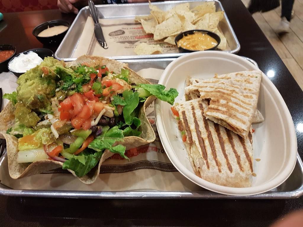 Mucho Burrito Fresh Mexican Grill | restaurant | 360 Bayfield St, Barrie, ON L4M 3C4, Canada | 7055036824 OR +1 705-503-6824