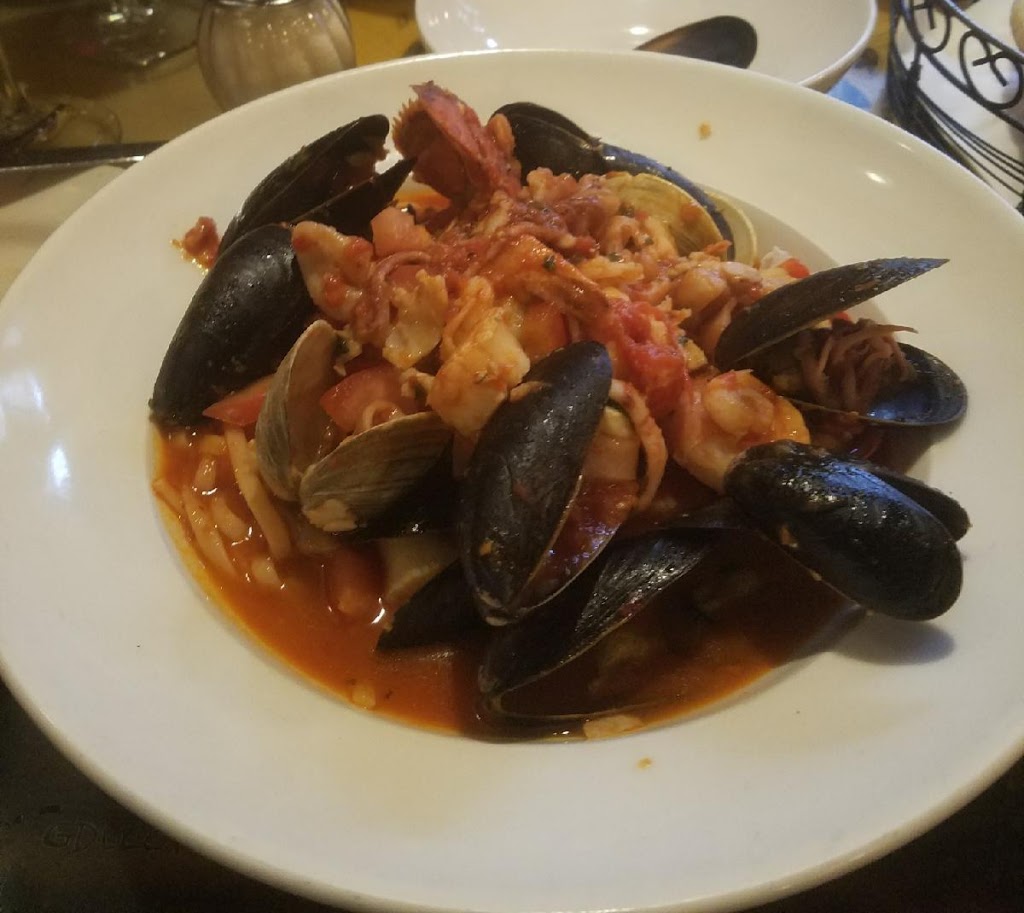 Massiminos | restaurant | 207 Endicott St, Boston, MA 02113, USA | 6175235959 OR +1 617-523-5959