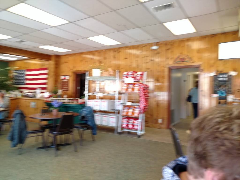 Mumfords Potato Chip & Deli | restaurant | 325 N Main St, Urbana, OH 43078, USA | 9376533491 OR +1 937-653-3491