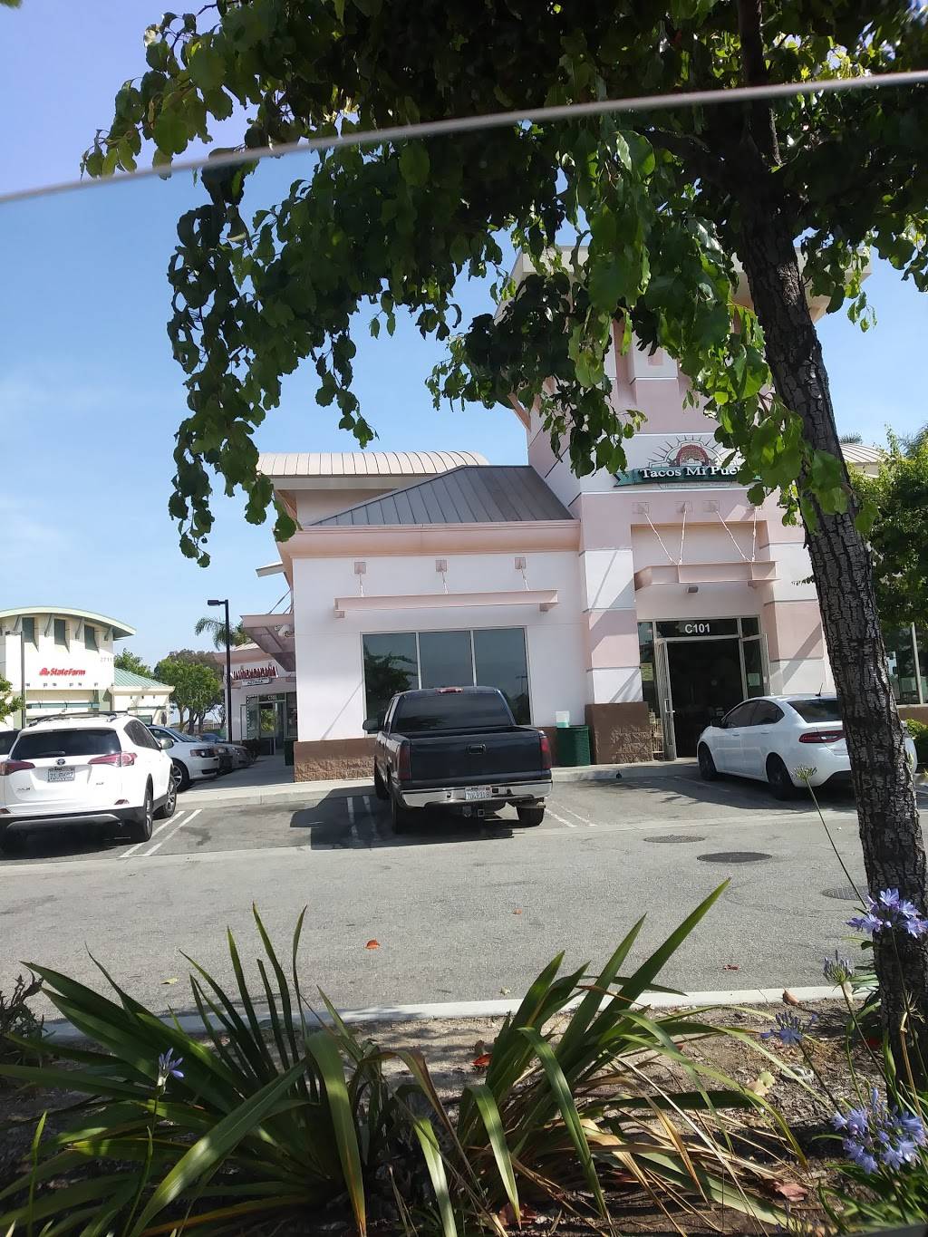 Tacos Mi Pueblo | restaurant | 2701 S Rose Ave # C101, Oxnard, CA 93033, USA | 8054832626 OR +1 805-483-2626