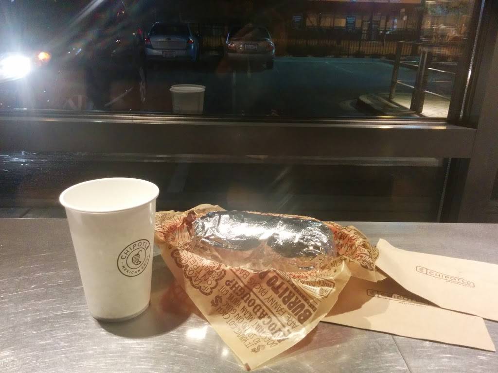 Chipotle Mexican Grill | restaurant | 5224 N Broadway Ste 102, Chicago, IL 60640, USA | 7738781132 OR +1 773-878-1132