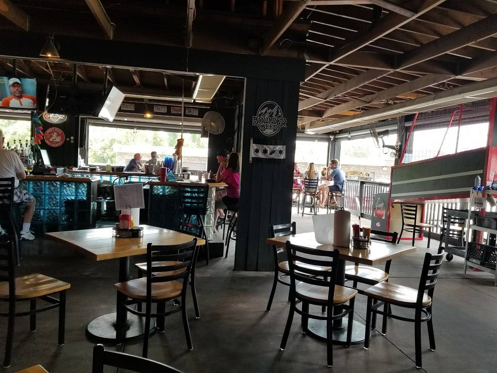 Regal Beagle | restaurant | 3043 Godfrey Rd, Godfrey, IL 62035, USA | 6184662112 OR +1 618-466-2112