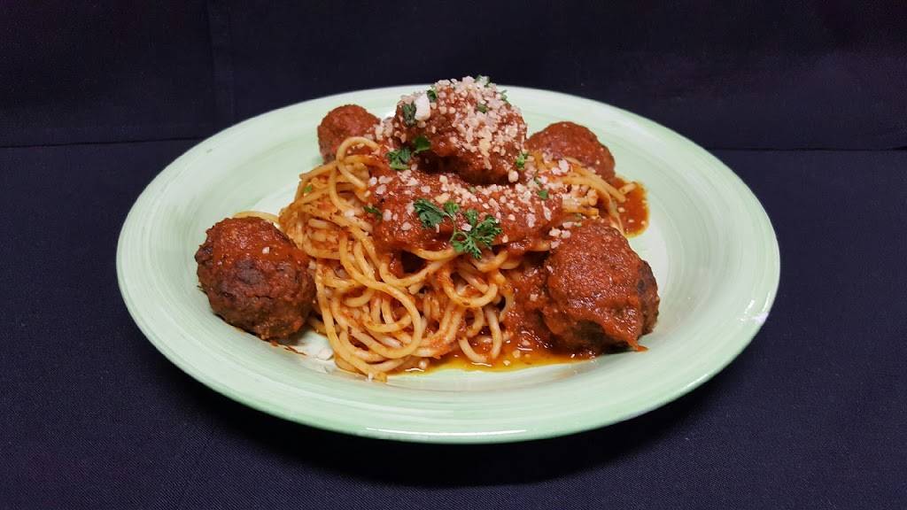 Cabbage Shed | restaurant | 198 Frankfort Ave, Elberta, MI 49628, USA | 2313529843 OR +1 231-352-9843