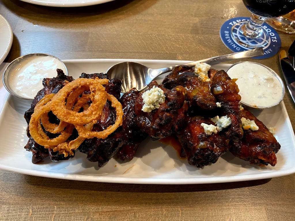 Lock & Mule by Tangled Roots Brewing Company | restaurant | 1025 S State St, Lockport, IL 60441, USA | 8155260825 OR +1 815-526-0825