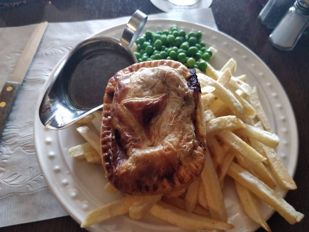 Cock n Bull Pub | restaurant | 2947 Lincoln Blvd, Santa Monica, CA 90405, USA | 3103999696 OR +1 310-399-9696