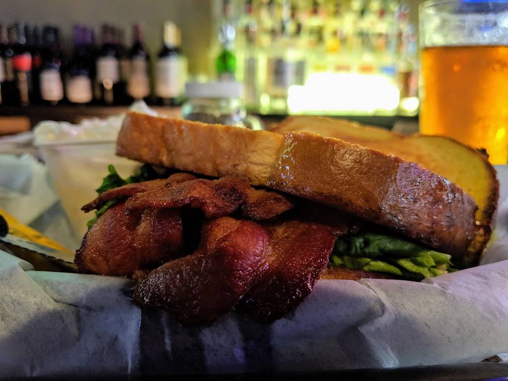 Sports Corner @ 124 | restaurant | 124 N Randolph St, Macomb, IL 61455, USA | 3094210165 OR +1 309-421-0165