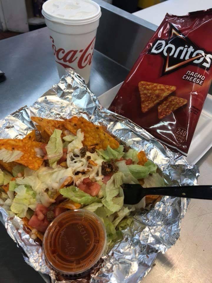 Slyders | restaurant | 100 E Grayson St, Hillsville, VA 24343, USA | 2767282960 OR +1 276-728-2960