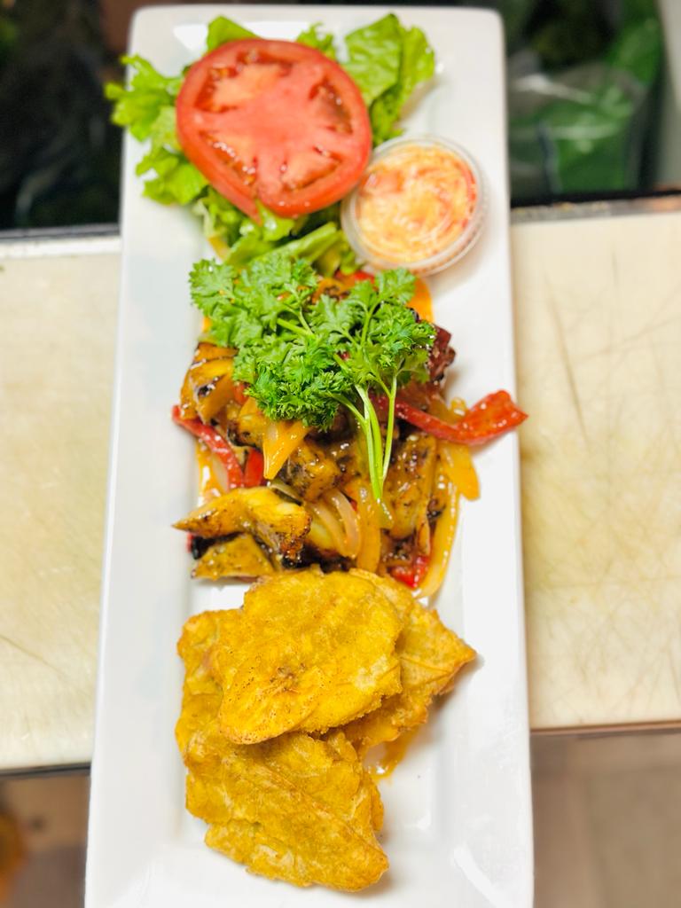 Solo BBQ & Seafood, LLC | restaurant | 1561 S Congress Ave, Delray Beach, FL 33445, USA | 5617742180 OR +1 561-774-2180