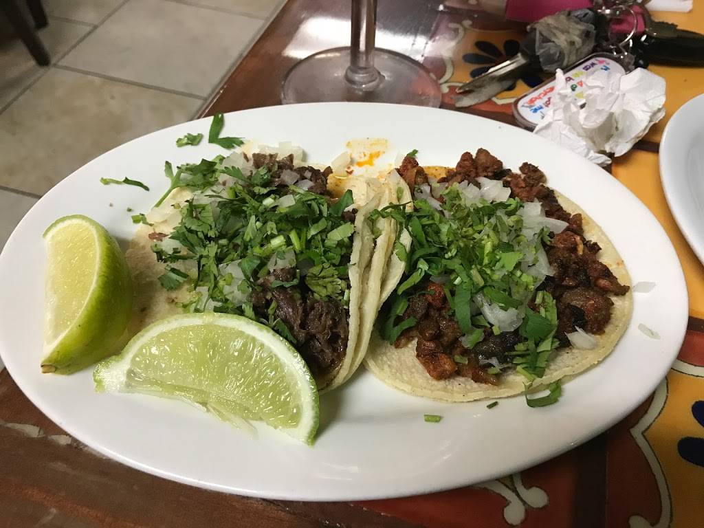 Ruchis Mexican Grill | restaurant | 3202 S Loop W, Houston, TX 77025, USA | 7136673131 OR +1 713-667-3131