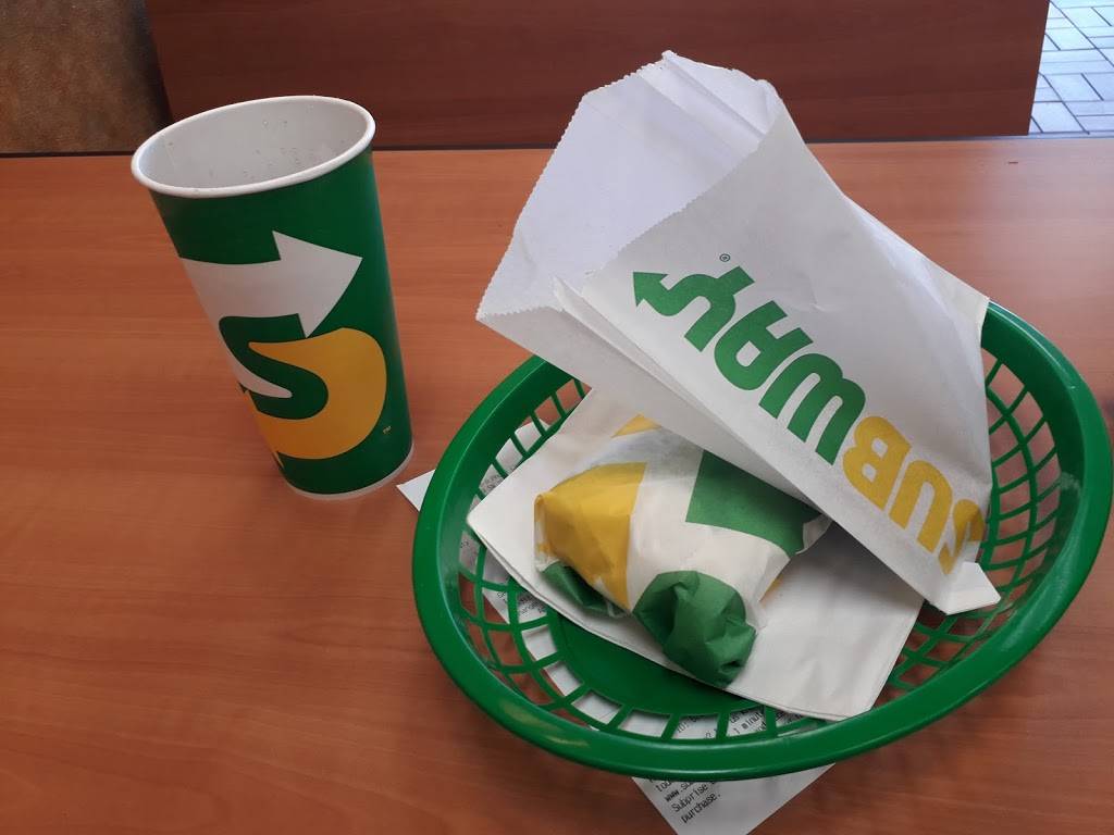 Subway | meal delivery | 13769 SW 152nd St, Miami, FL 33177, USA | 3052592929 OR +1 305-259-2929