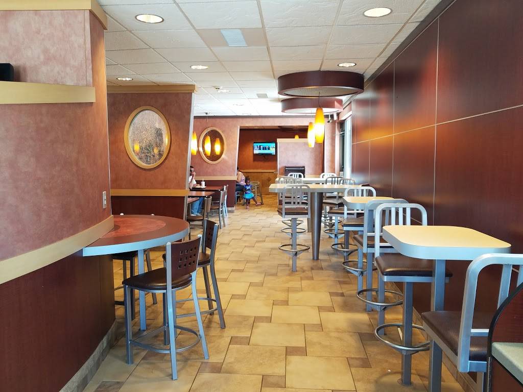 McDonalds | cafe | 4360 NY-42, Monticello, NY 12701, USA | 8457945768 OR +1 845-794-5768