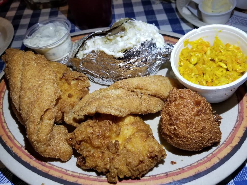 Granny Fishes House | restaurant | 340 Shipman Creek Rd, Wartrace, TN 37183, USA | 9318574025 OR +1 931-857-4025