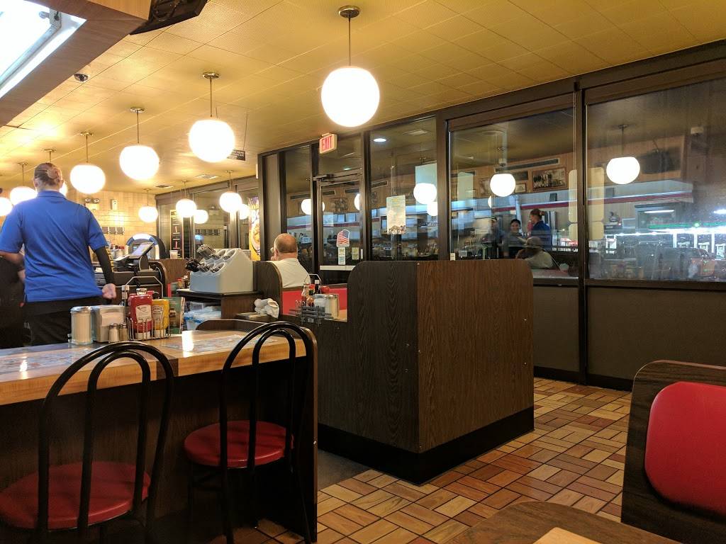 Waffle House | meal takeaway | 2225 N Charles G Seivers Blvd, Clinton, TN 37716, USA | 8654579985 OR +1 865-457-9985